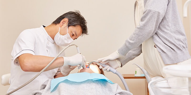しっかり長持ちする精密な治療をします